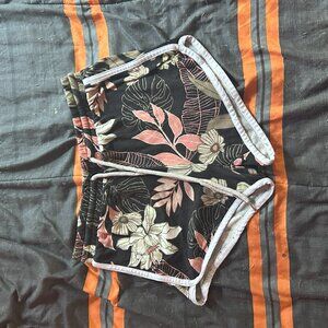 Tropical shorts